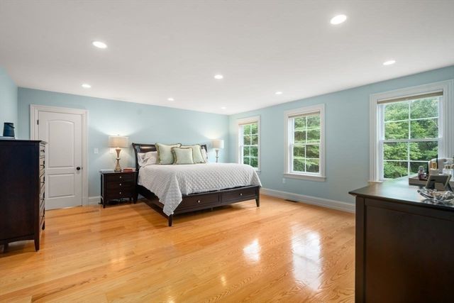 293 Wattaquadock Hill Rd, Bolton, MA 01740