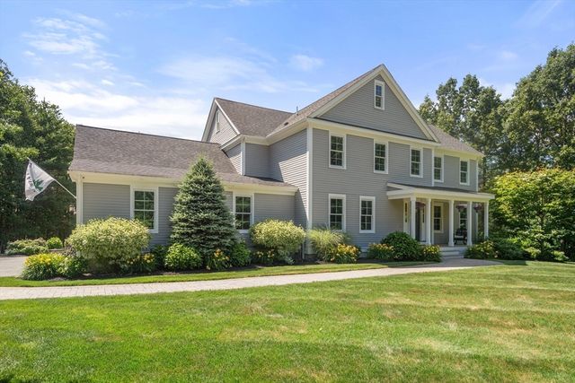 293 Wattaquadock Hill Rd, Bolton, MA 01740