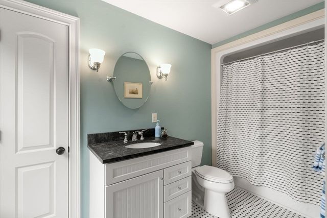 293 Wattaquadock Hill Rd, Bolton, MA 01740