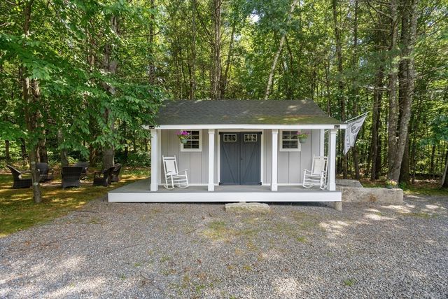 293 Wattaquadock Hill Rd, Bolton, MA 01740