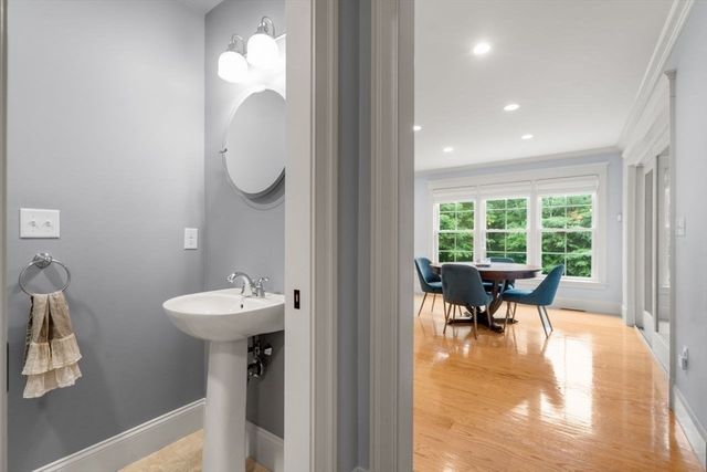 293 Wattaquadock Hill Rd, Bolton, MA 01740