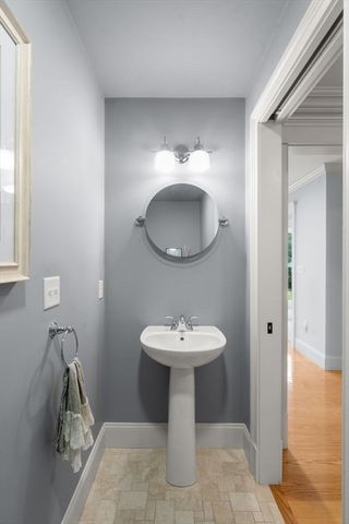 293 Wattaquadock Hill Rd, Bolton, MA 01740