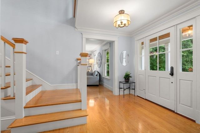 293 Wattaquadock Hill Rd, Bolton, MA 01740