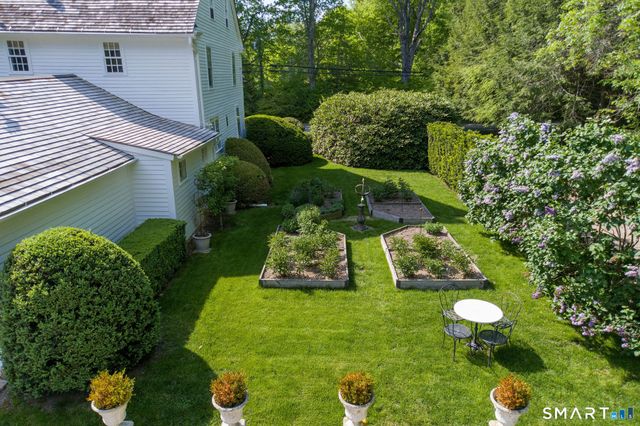 35 Sill Lane, Old Lyme, CT 06371