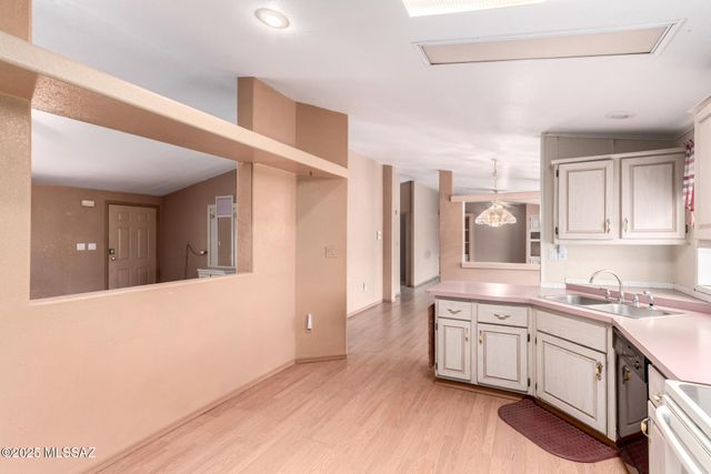 6670 N Desert View Drive, Tucson, AZ 85743