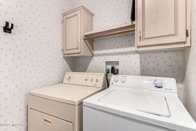 6670 N Desert View Drive, Tucson, AZ 85743