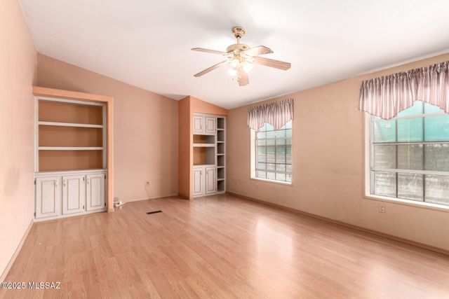 6670 N Desert View Drive, Tucson, AZ 85743