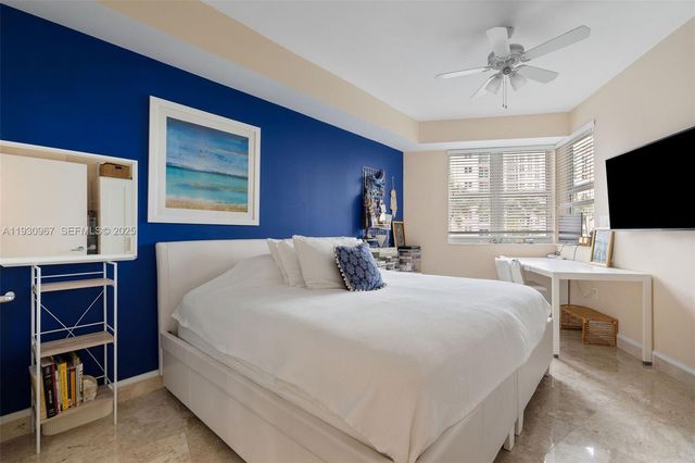 19900 E Country Club Dr 616, Aventura, FL 33180