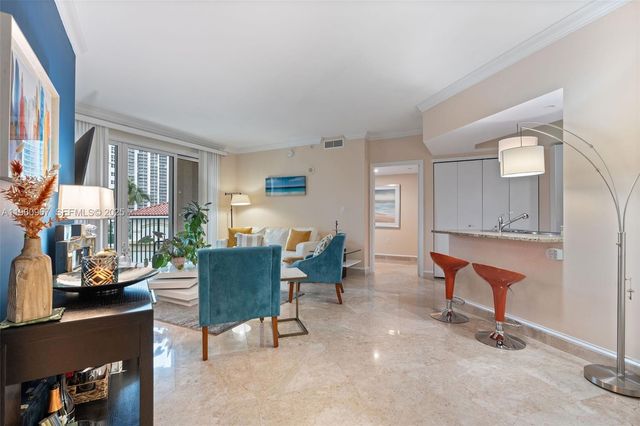 19900 E Country Club Dr 616, Aventura, FL 33180