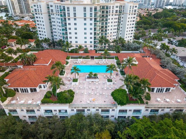 19900 E Country Club Dr 616, Aventura, FL 33180