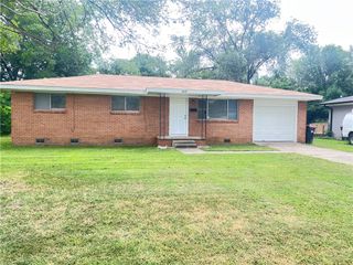 609 Cedar Street, Springdale, AR 72764