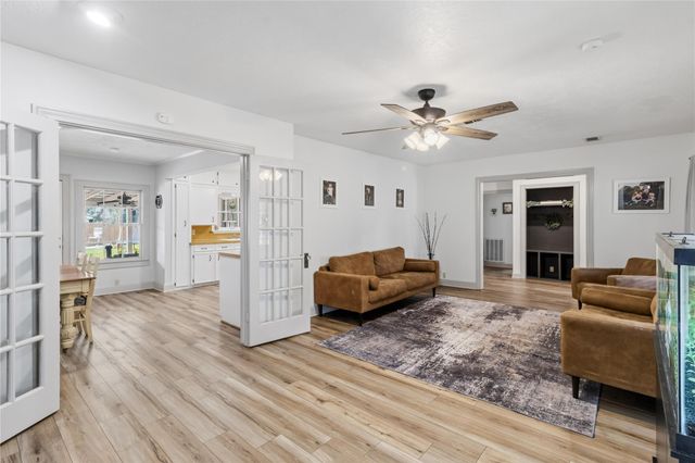 1902 Edgewood Street, Liberty, TX 77575