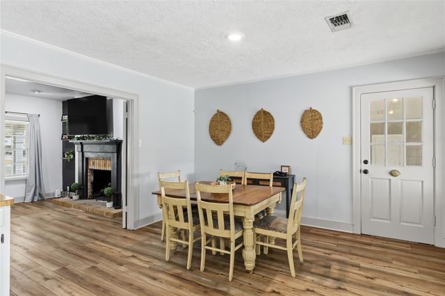 1902 Edgewood Street, Liberty, TX 77575