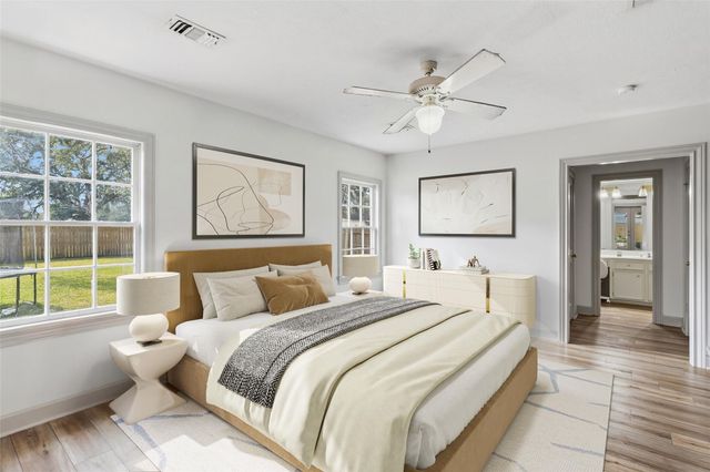 1902 Edgewood Street, Liberty, TX 77575