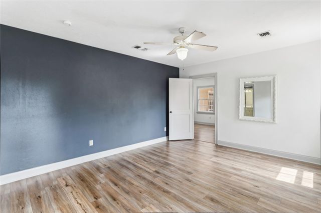 1902 Edgewood Street, Liberty, TX 77575