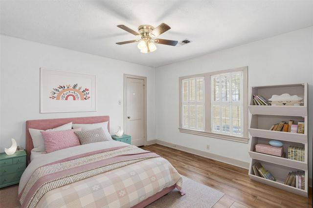 1902 Edgewood Street, Liberty, TX 77575