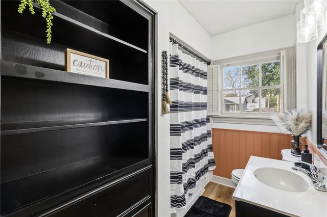 1902 Edgewood Street, Liberty, TX 77575