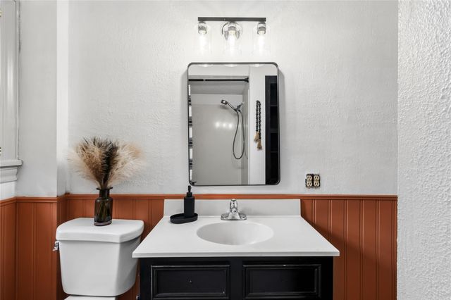 1902 Edgewood Street, Liberty, TX 77575