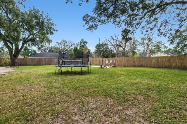 1902 Edgewood Street, Liberty, TX 77575