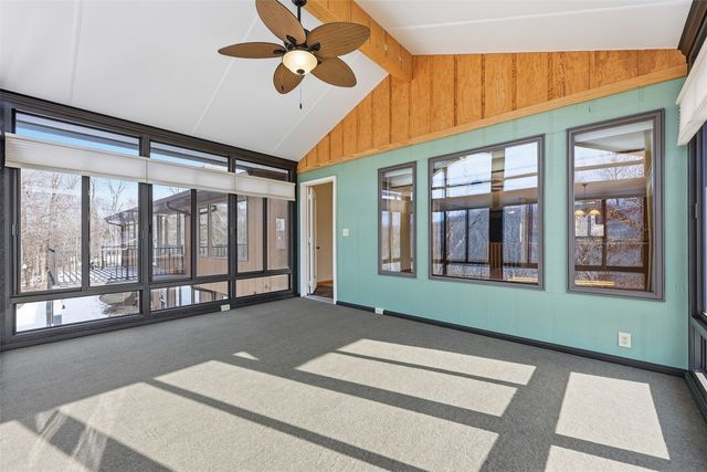 1549 Matterhorn Drive NE, Cedar Rapids, IA 52402