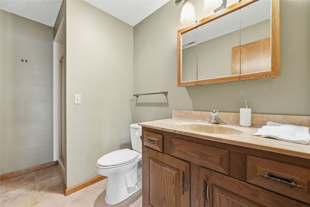 1549 Matterhorn Drive NE, Cedar Rapids, IA 52402