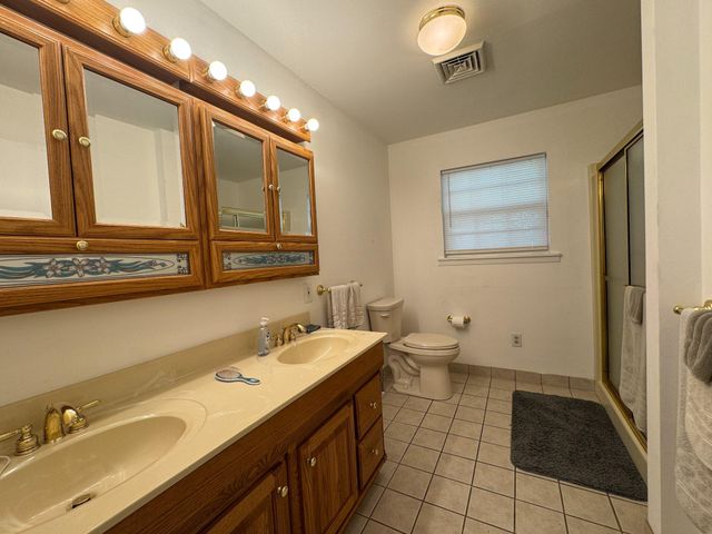31 BRIDGETOWN PIKE, Feasterville-trevose, PA 19053