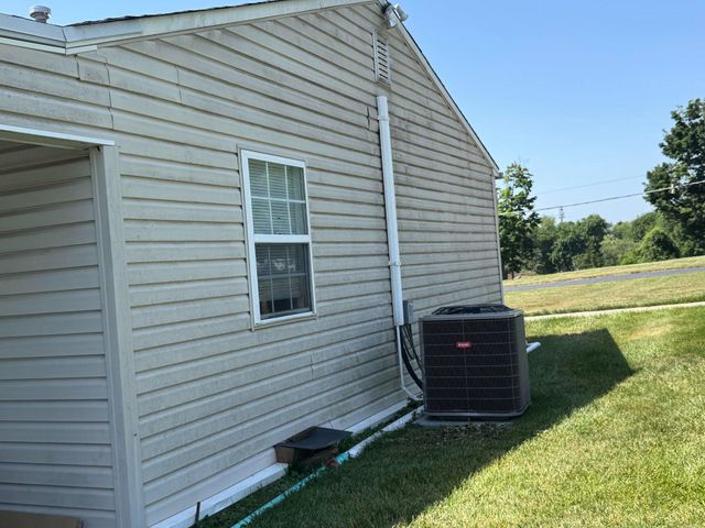 31 BRIDGETOWN PIKE, Feasterville-trevose, PA 19053