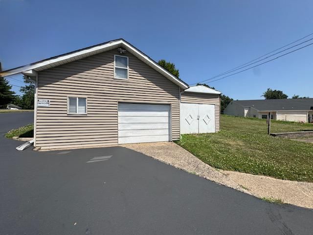 31 BRIDGETOWN PIKE, Feasterville-trevose, PA 19053