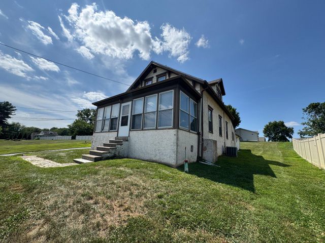 31 BRIDGETOWN PIKE, Feasterville-trevose, PA 19053