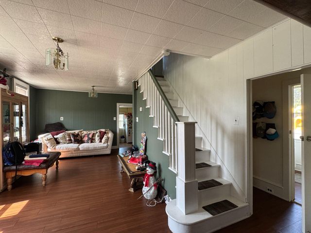 31 BRIDGETOWN PIKE, Feasterville-trevose, PA 19053