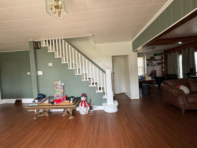 31 BRIDGETOWN PIKE, Feasterville-trevose, PA 19053