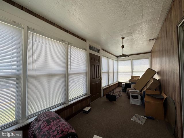 31 BRIDGETOWN PIKE, Feasterville-trevose, PA 19053