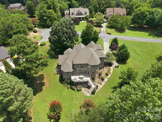 579 Morning Glory Court, Lake Wylie, SC 29710