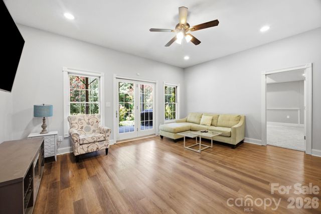 579 Morning Glory Court, Lake Wylie, SC 29710