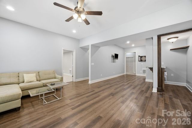 579 Morning Glory Court, Lake Wylie, SC 29710
