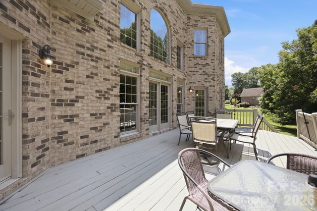 579 Morning Glory Court, Lake Wylie, SC 29710