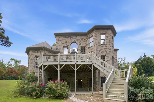 579 Morning Glory Court, Lake Wylie, SC 29710