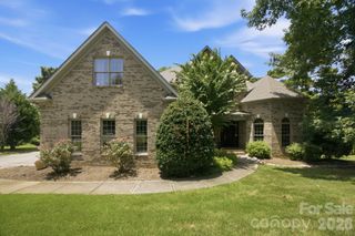 579 Morning Glory Court, Lake Wylie, SC 29710