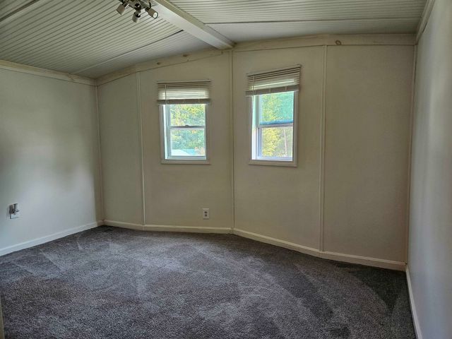 1025 Mountainview Avenue, Charlestown, NH 03603