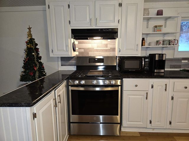 1025 Mountainview Avenue, Charlestown, NH 03603