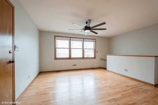 7411 N Claremont Avenue 1E, Chicago, IL 60645