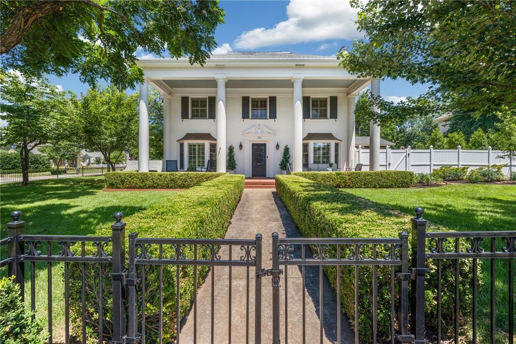 356 N Washington Avenue, Fayetteville, AR 72701