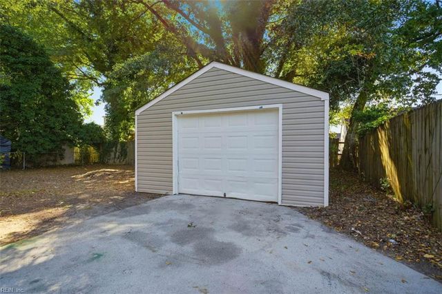 3209 Arlington PL, Portsmouth, VA 23707