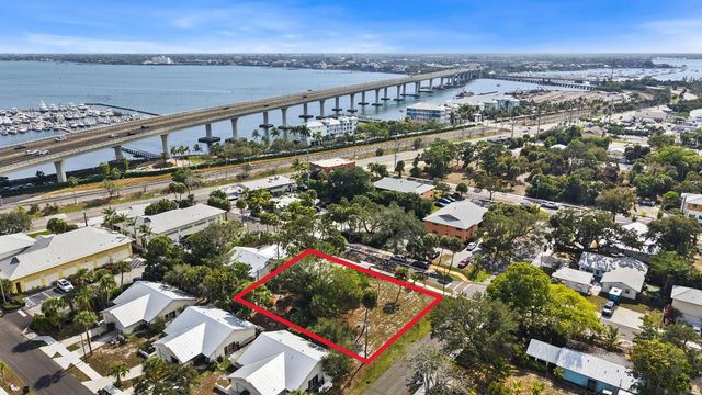 621 NW Australian Street, Stuart, FL 34994