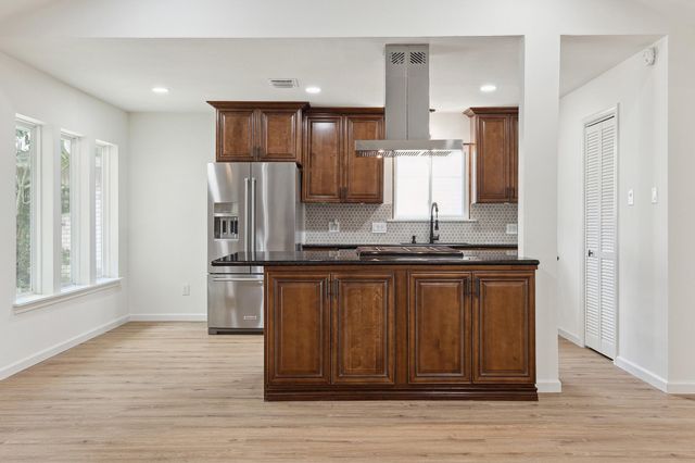 9719 Springmont Drive, Houston, TX 77080