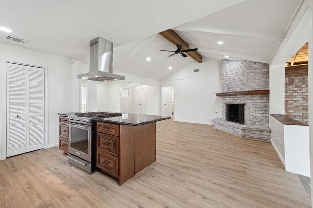 9719 Springmont Drive, Houston, TX 77080