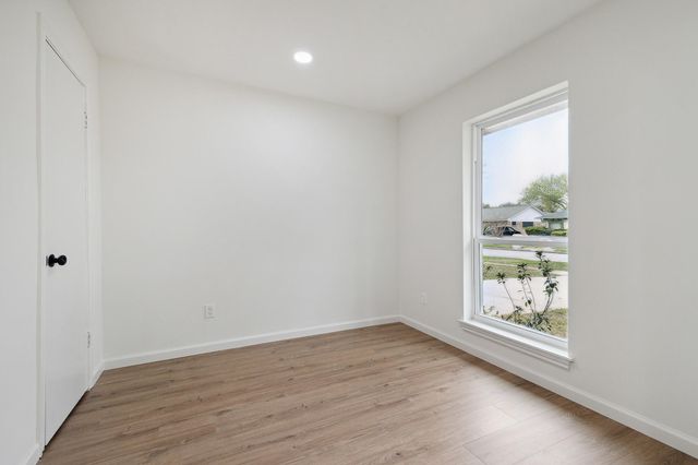 9719 Springmont Drive, Houston, TX 77080