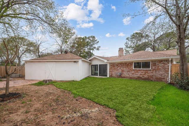 9719 Springmont Drive, Houston, TX 77080