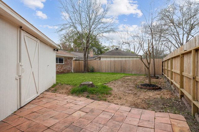 9719 Springmont Drive, Houston, TX 77080