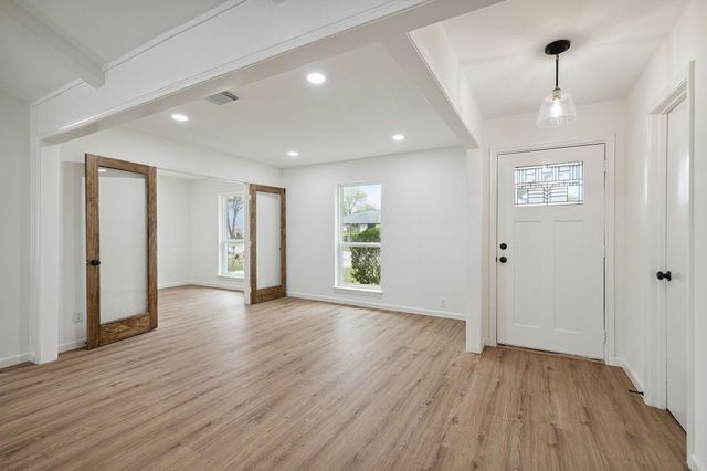 9719 Springmont Drive, Houston, TX 77080